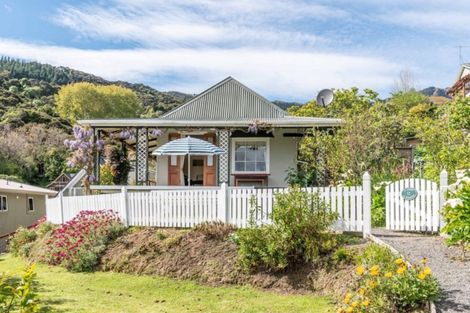Photo of property in 12 Fleur Lane, Akaroa, 7520
