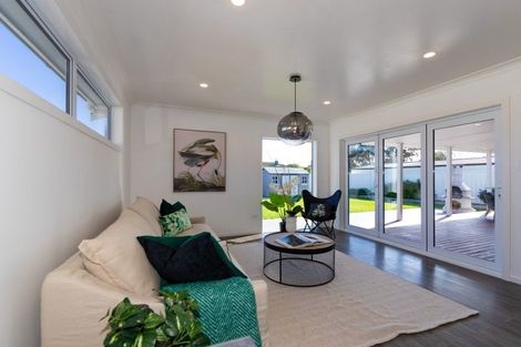 Photo of property in 39 Lipscombe Crescent, Havelock North, 4130