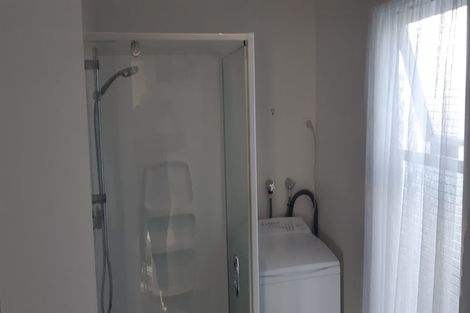 Photo of property in 390-392 Jackson Street, Petone, Lower Hutt, 5012