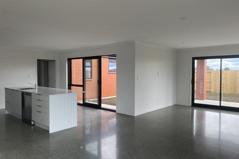 Photo of property in 36 Taurangawaka Road, One Tree Point, 0118