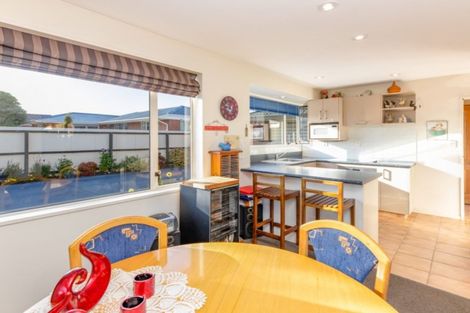 Photo of property in 1/4 Daniels Road, Redwood, Christchurch, 8051