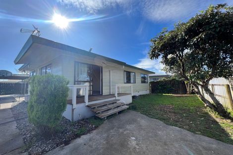 Photo of property in 8 Pringle Place, Nawton, Hamilton, 3200