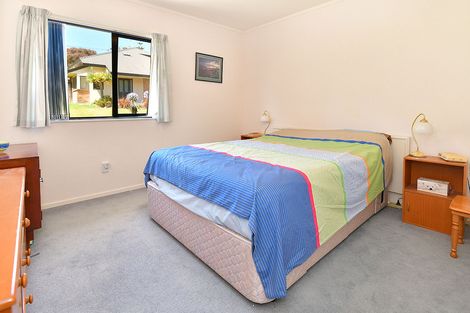 Photo of property in 62 Donald Street, Stanmore Bay, Whangaparaoa, 0932
