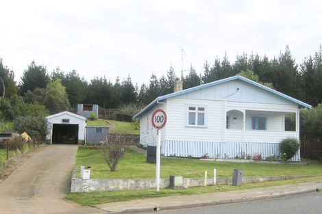 Photo of property in 141 King Street, Hikurangi, 0114