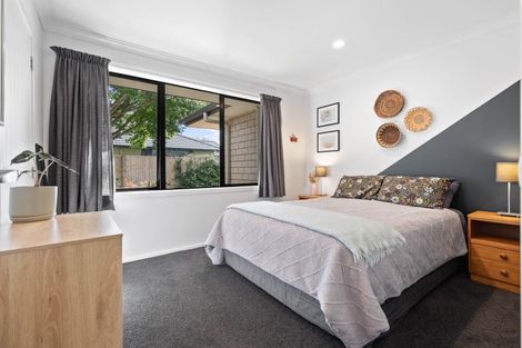 Photo of property in 4 Durmast Court, Cambridge, 3434