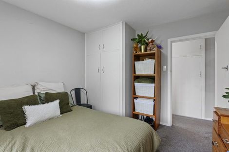 Photo of property in 1/5a Holliss Avenue, Cashmere, Christchurch, 8022