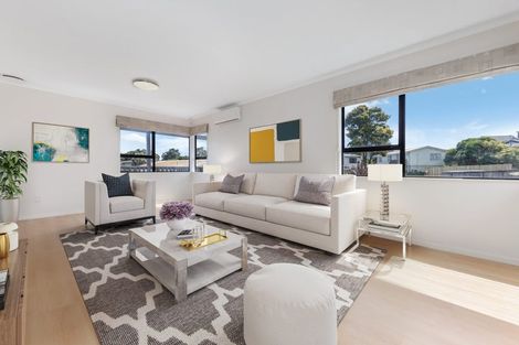 Photo of property in 54 Hinerau Street, Henderson, Auckland, 0612