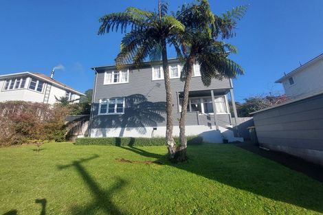 Photo of property in 22 Glenpark Avenue, Frankleigh Park, New Plymouth, 4310