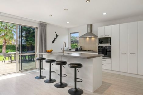 Photo of property in 6 Ohope Place, Papamoa Beach, Papamoa, 3118