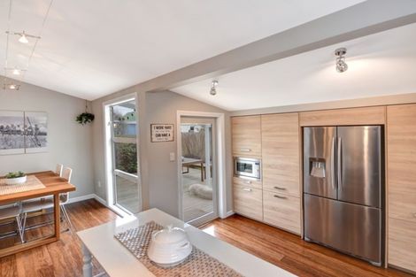 Photo of property in 110 Hargest Crescent, Saint Clair, Dunedin, 9012