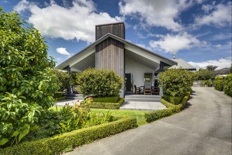 Photo of property in 62 Whakatomo Place, Havelock North, 4130