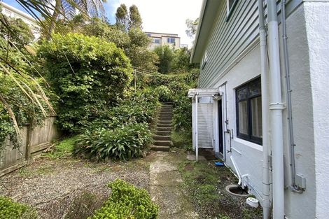 Photo of property in 3/12 Norna Crescent, Kelburn, Wellington, 6012