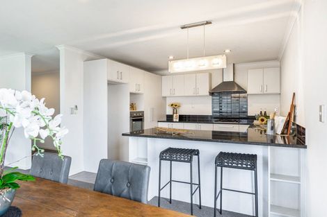 Photo of property in 8 Bonny Crescent, Massey, Auckland, 0614