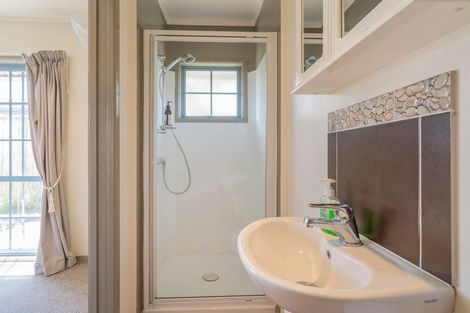 Photo of property in 5 Pipi Dune, Whitianga, 3510