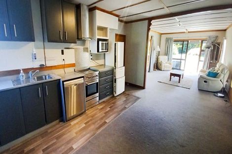 Photo of property in 33 Clifden Highway, Tuatapere, 9620