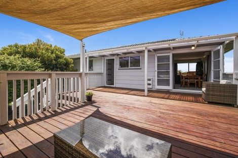 Photo of property in 13 Mcclintock Road, Massey, Auckland, 0614
