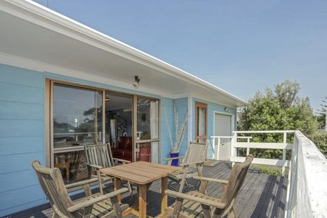 Photo of property in 615 Pukehina Parade, Pukehina, Te Puke, 3189