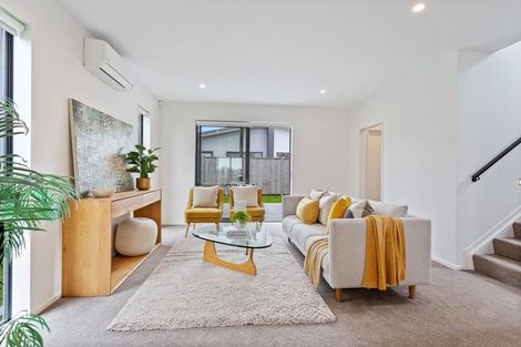 Photo of property in 15 Aquamarine Road, Rosehill, Papakura, 2113