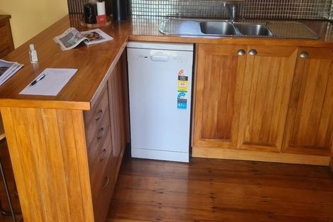 Photo of property in 6 Tawa Street, Tokomaru, Palmerston North, 4474