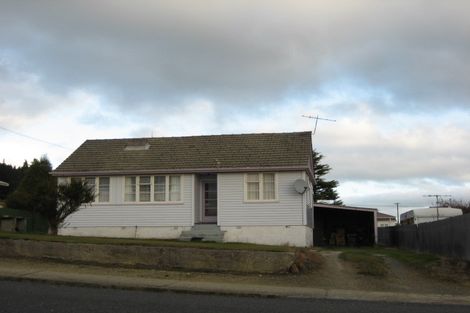Photo of property in 14 Market Street, Kaitangata, 9210