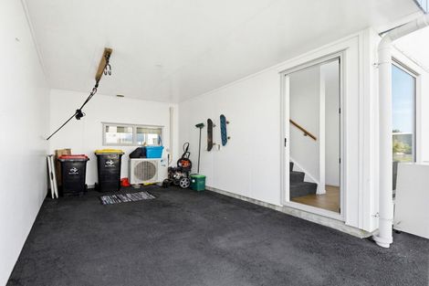 Photo of property in 31 Reynolds Place, Papamoa Beach, Papamoa, 3118