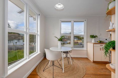 Photo of property in 15 Muturangi Grove, Elsdon, Porirua, 5022