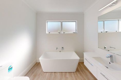 Photo of property in 19 Chelwood Street, Takaro, Palmerston North, 4412