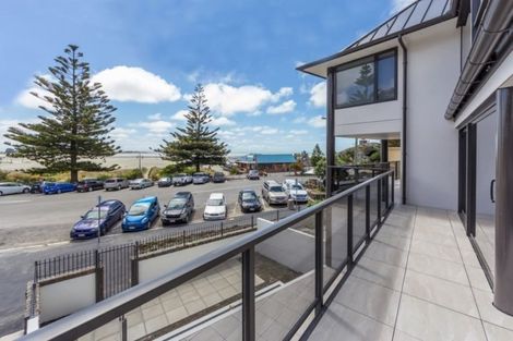 Photo of property in 4/20 Esplanade, Sumner, Christchurch, 8081