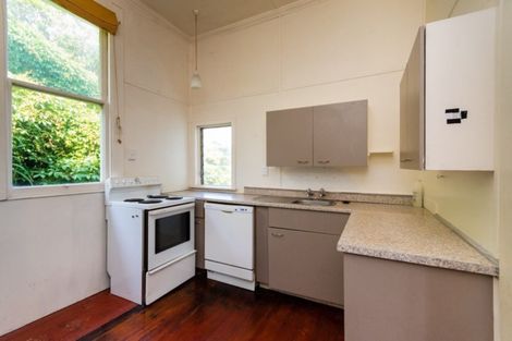 Photo of property in 20 Roslyn Road, Bluff Hill, Napier, 4110