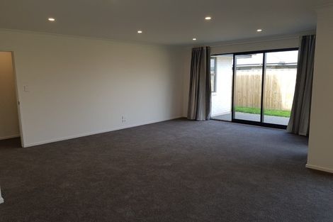 Photo of property in 76b Watkins Drive, Rangiora, 7400