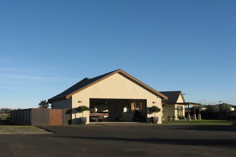 Photo of property in 48 Anne Street, Winton, 9720