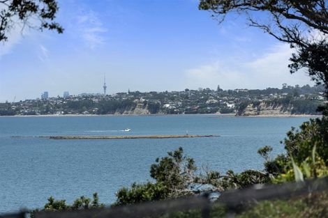 Photo of property in 24 Tui Street, Torbay, Auckland, 0630