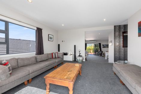 Photo of property in 154 Endeavour Drive, Whitby, Porirua, 5024