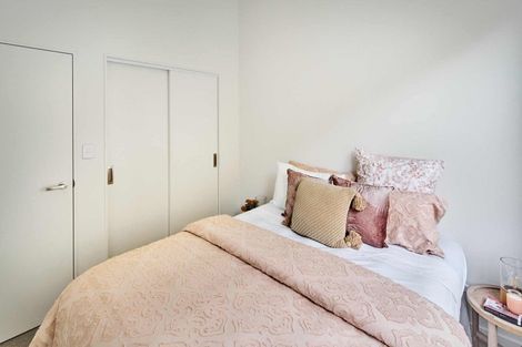 Photo of property in 21 Rua Kai Way, Brooklyn, Wellington, 6021