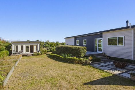 Photo of property in 246 Park Avenue, Waitarere Beach, Levin, 5510