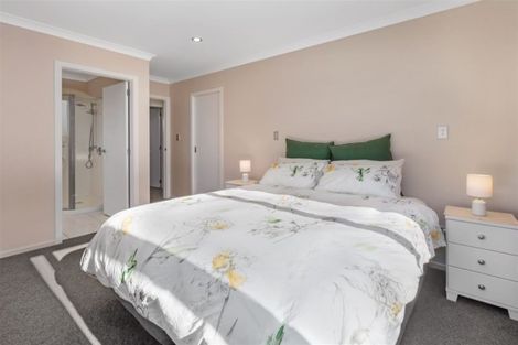 Photo of property in 33 Nelson Avenue, Aotea, Porirua, 5024