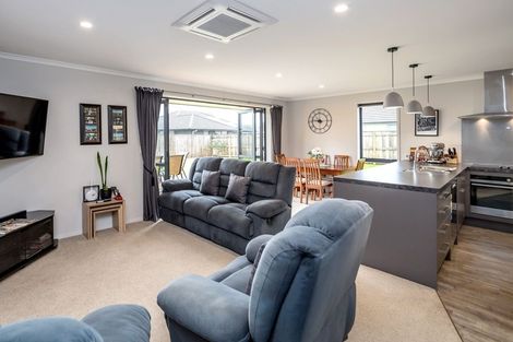 Photo of property in 13 Stoneleigh Drive, Solway, Masterton, 5810