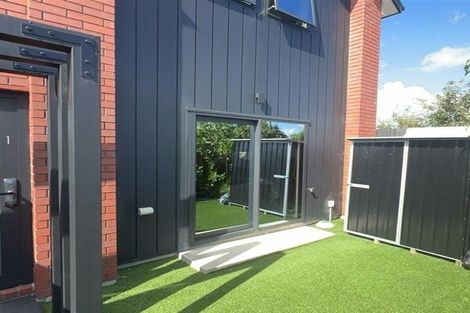 Photo of property in 1/19 Karamu Street, Te Atatu Peninsula, Auckland, 0610