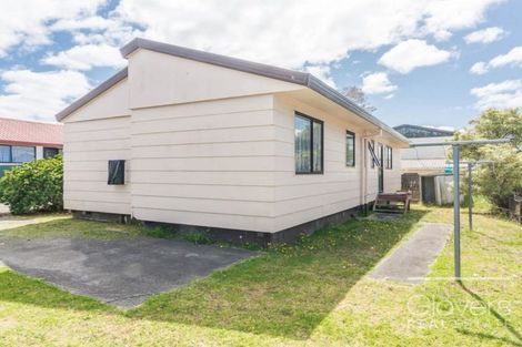Photo of property in 1/4 Ireland Place, Ranui, Auckland, 0612