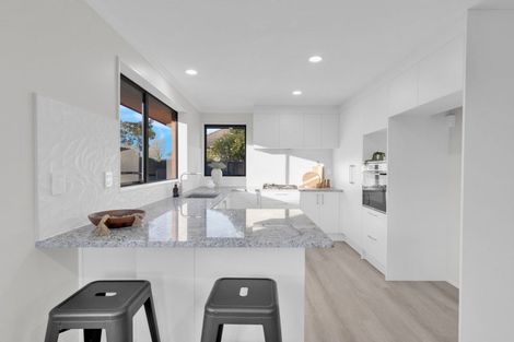 Photo of property in 5 Chancery Close, Hamilton East, Hamilton, 3216