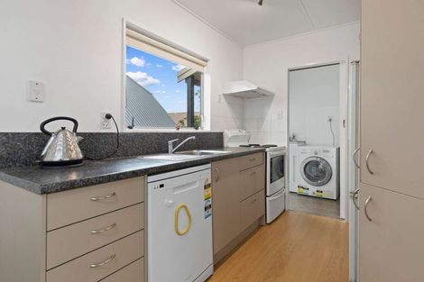 Photo of property in 118 Old Farm Road, Hamilton East, Hamilton, 3216