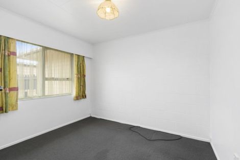 Photo of property in 50b Whites Line West, Woburn, Lower Hutt, 5010
