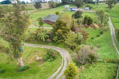 Photo of property in 32 Hillcrest Road, Ashhurst, Palmerston North, 4470