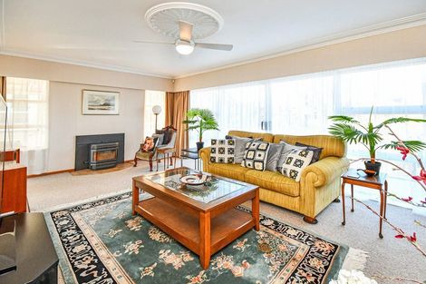 Photo of property in 74 Grande Vue Road, Hillpark, Auckland, 2102