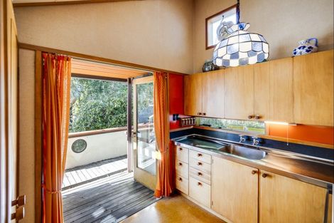 Photo of property in 122a Chaucer Road, Hospital Hill, Napier, 4110