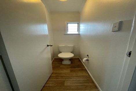 Photo of property in 43 Hallberry Road, Mangere East, Auckland, 2024