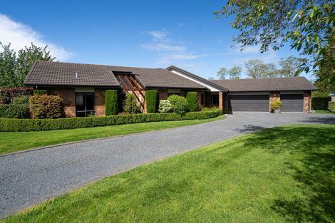 Photo of property in 2/218 Thornton Road, Cambridge, 3434