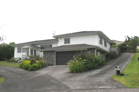 Photo of property in 2/14 Stoneleigh Court, Sunnynook, Auckland, 0632