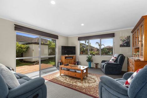Photo of property in 4 Sea Dune Place, Ruakaka, 0116