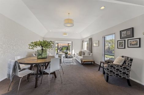 Photo of property in 54a Searells Road, Strowan, Christchurch, 8052